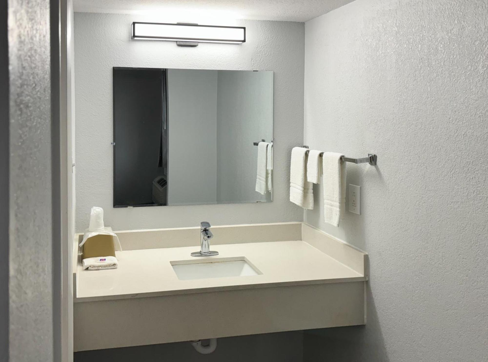 Motel 6 Huntsville Al University Dr. Ngoại thất bức ảnh