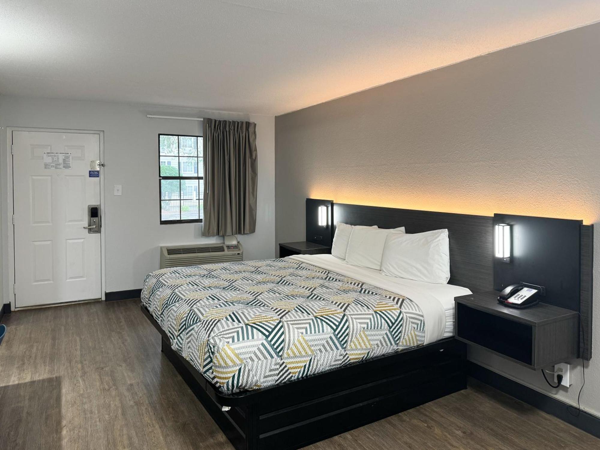 Motel 6 Huntsville Al University Dr. Ngoại thất bức ảnh