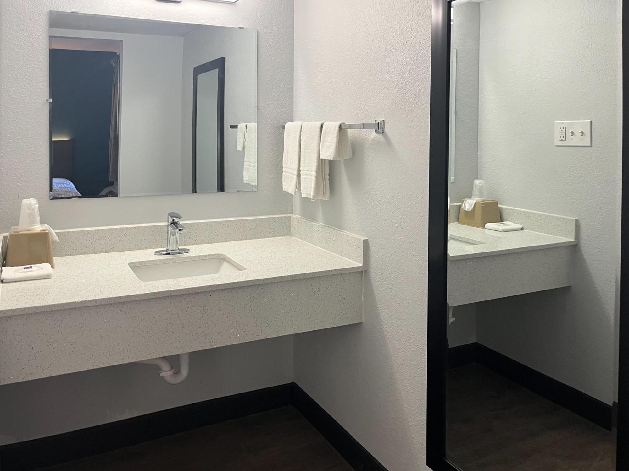 Motel 6 Huntsville Al University Dr. Ngoại thất bức ảnh