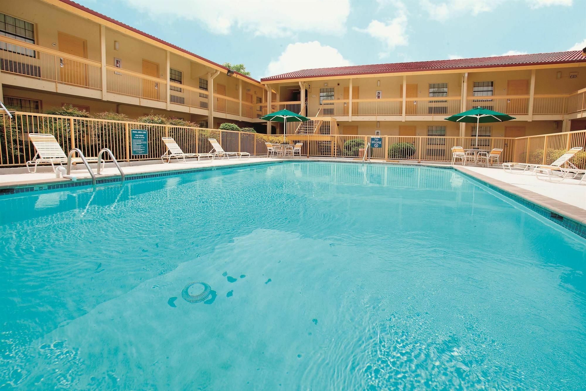 Motel 6 Huntsville Al University Dr. Ngoại thất bức ảnh